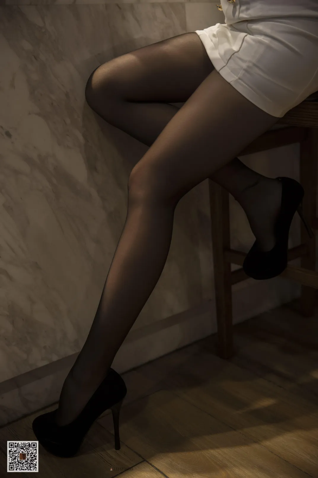 [爱美足] NO.033 古斯先生 钱钱 – 丰满黑丝足尖特写 街拍#[85P]-6