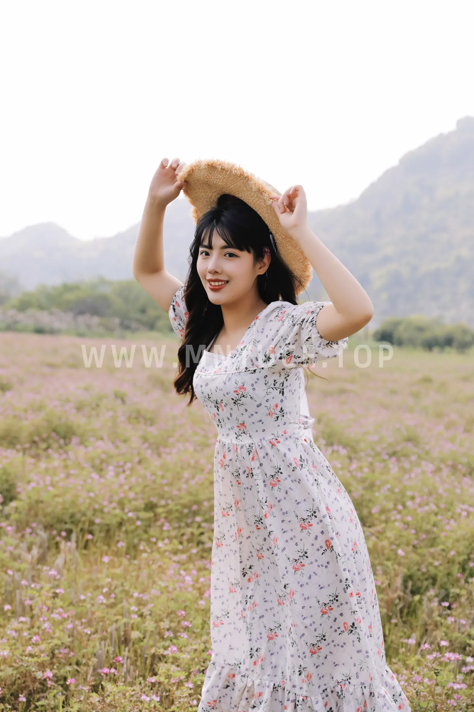 [艺图语] 2022.11.30 Vol.2566 – 夏末歌谣 倩儿#[25P]-5