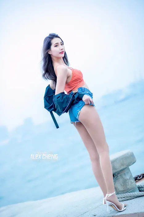 [爱美足] NO.023 長腿美模Anita 竹萱 性感外拍 街拍#[44P]-4