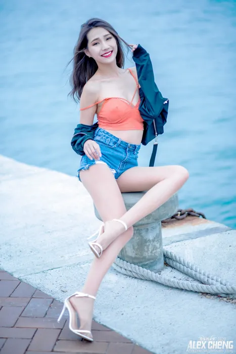 [爱美足] NO.023 長腿美模Anita 竹萱 性感外拍 街拍#[44P]-2