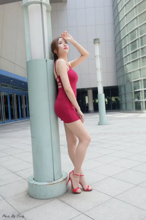 [爱美足] NO.042 Dora 吊带紧身裙 高跟美腿外拍 街拍#[106P]-4