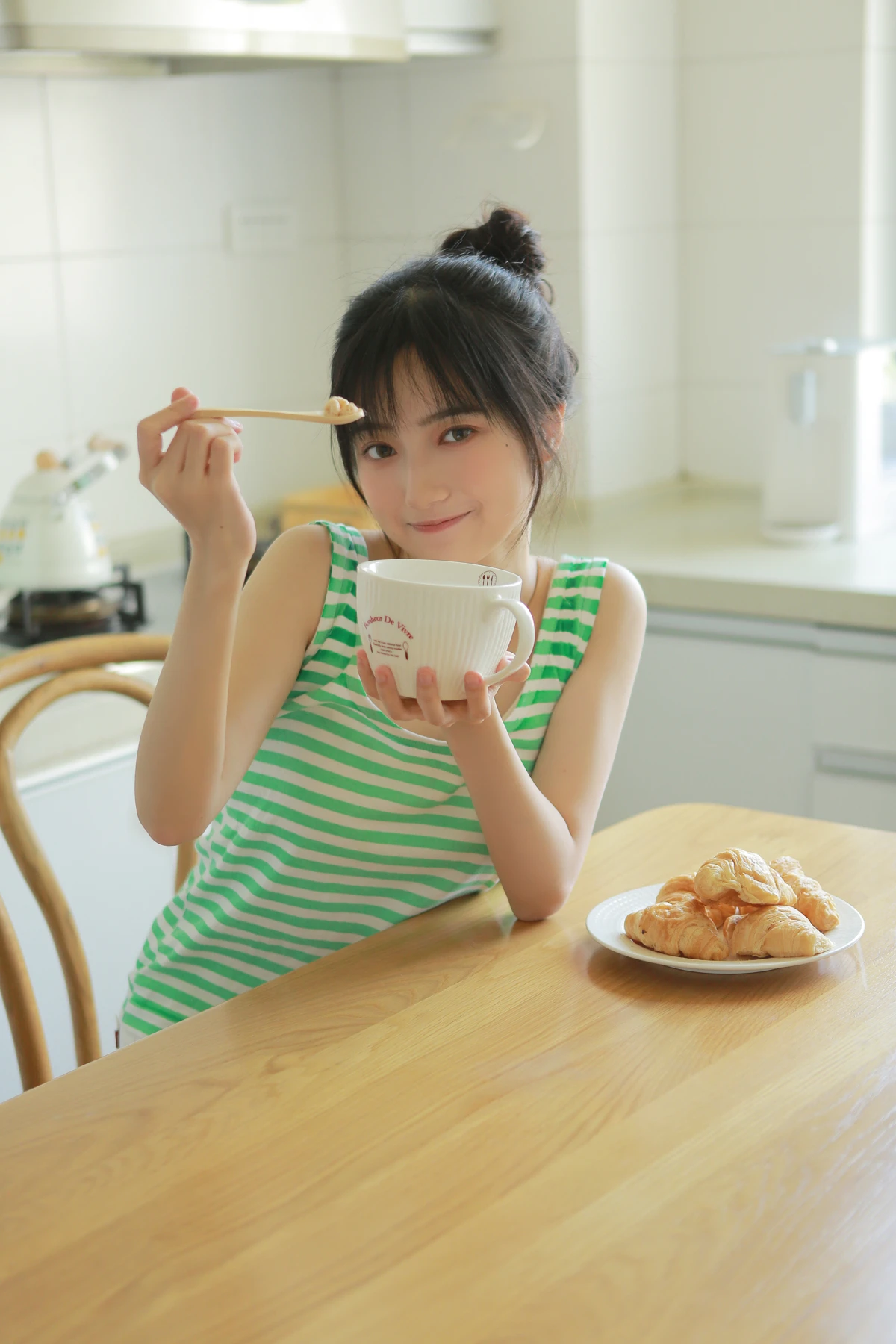 [艺图语] 2022.12.30 Vol.2796 – 青提时光 月半了吧#[24P]-20