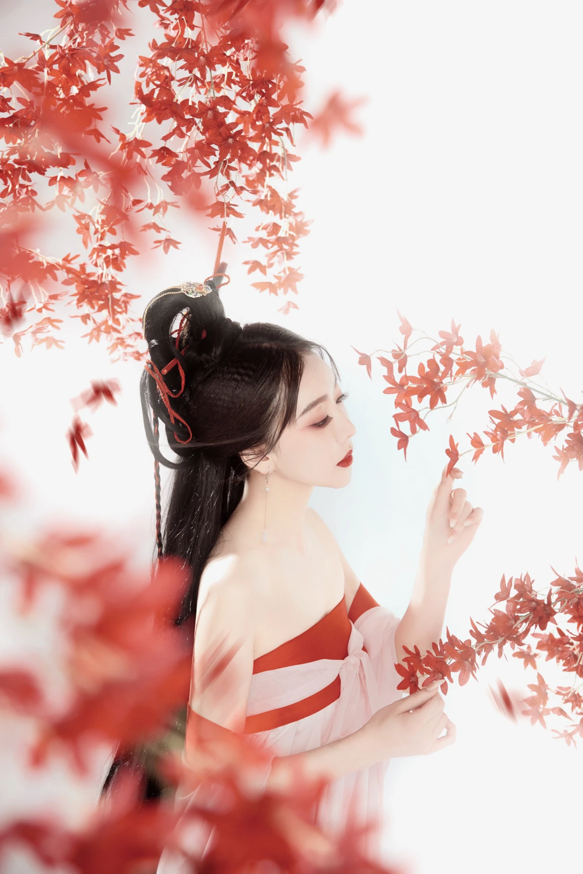 [艺图语] 2022.12.21 Vol.2724 – 枫叶飘红 雪宝#[22P]-10