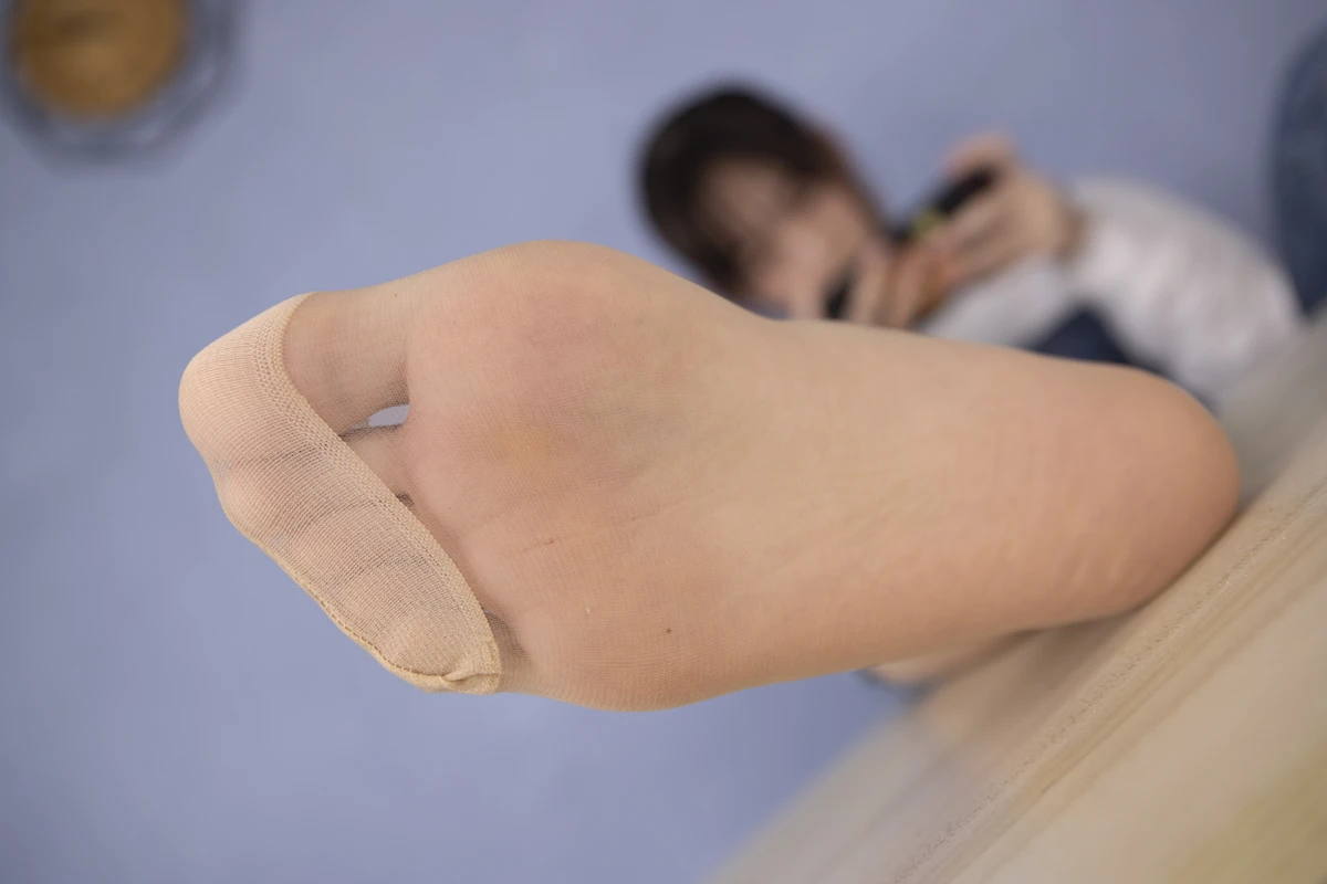 [Mzsock] NO.033 Beauty Xiaoyun shows off her beautiful feet in the office, her big feet are so beautiful Southern football skills#[107P]-7