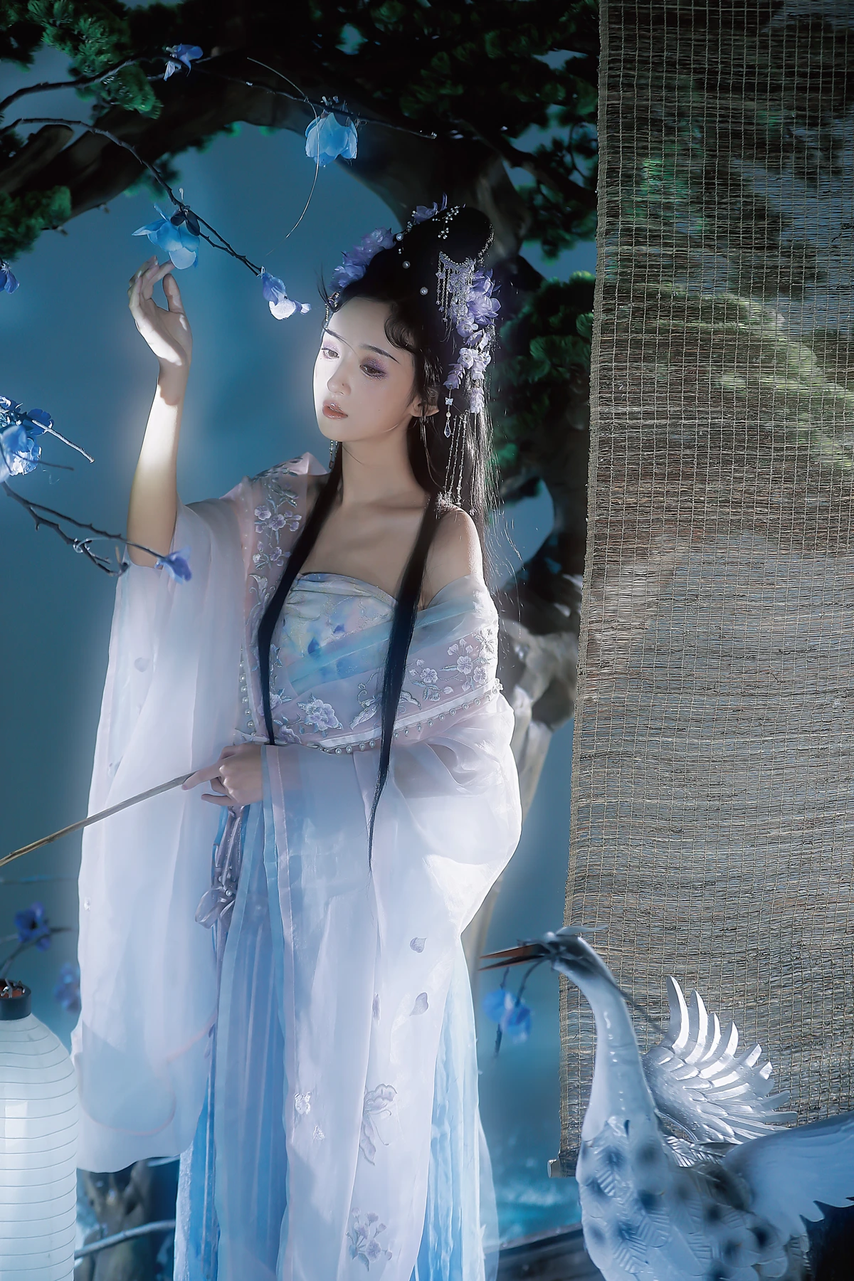 [艺图语] 2023.01.10 Vol.2882 – 那你呢，分得清我和她吗？ 一只梳子君#[29P]-14