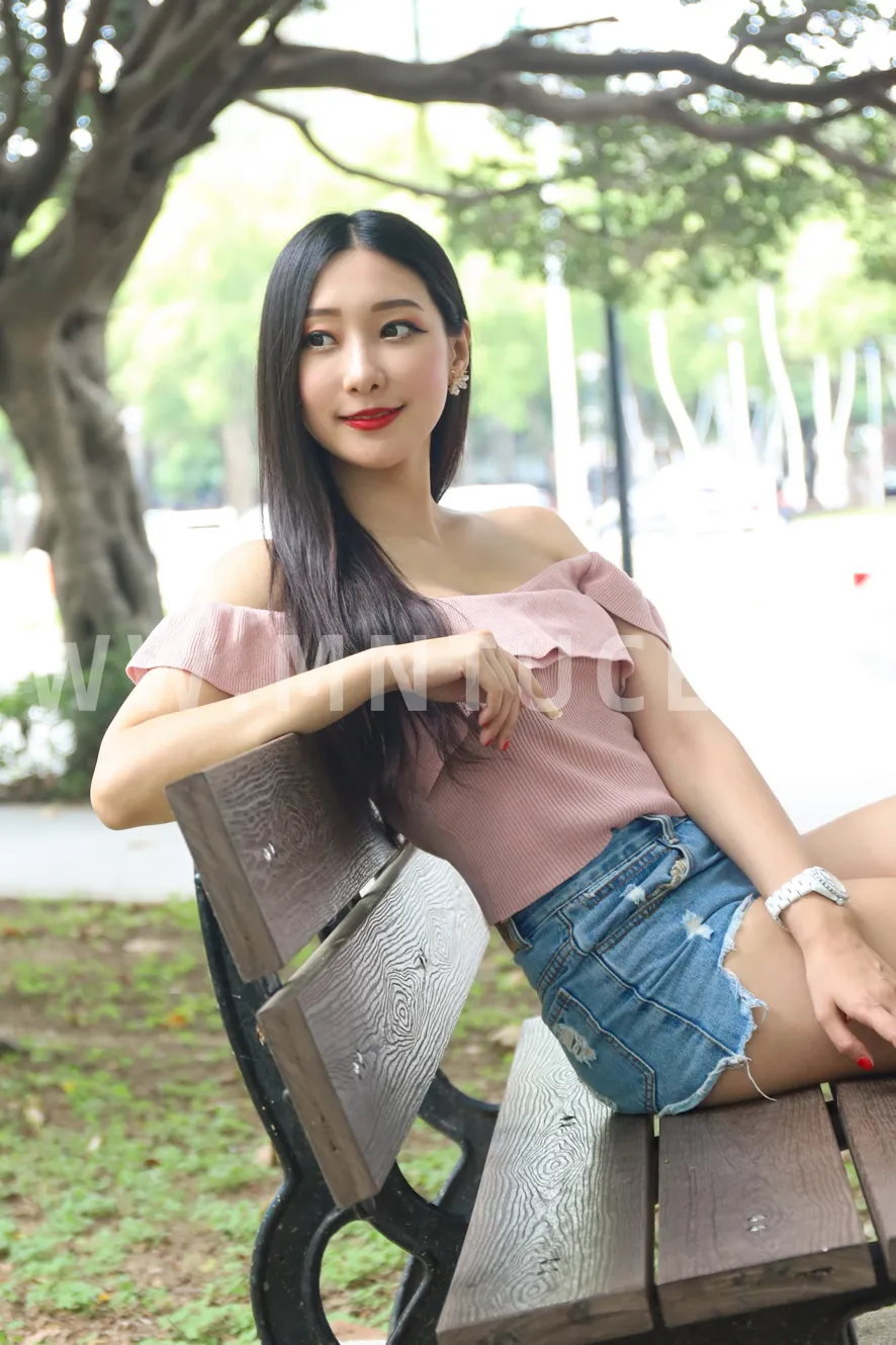 [爱美足] NO.133 吴采婕 牛仔短裤高跟美腿 街拍#[54P]-5