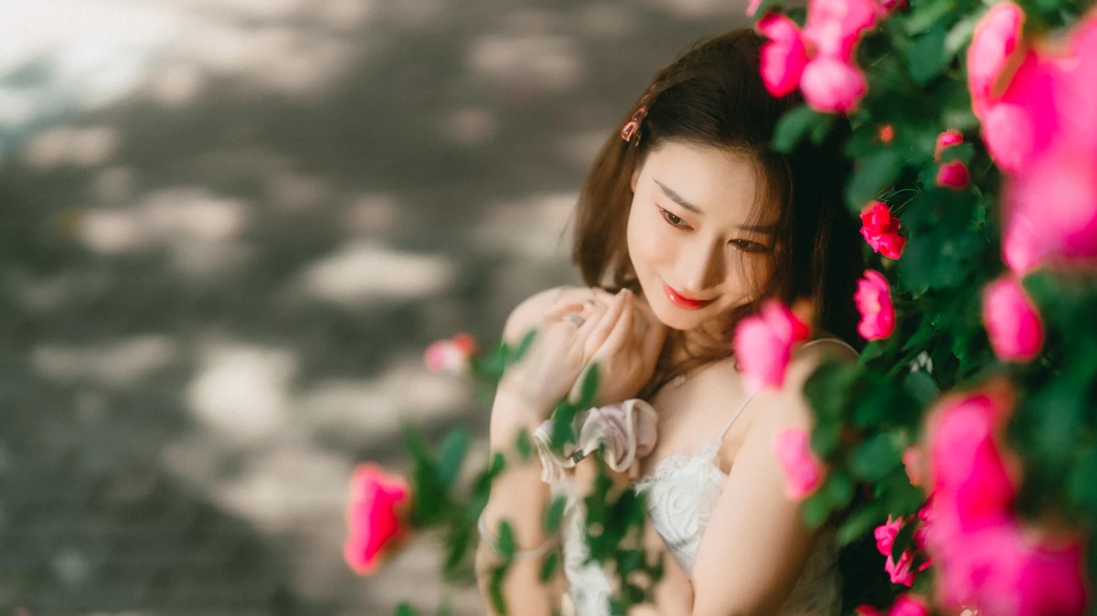 [艺图语] 2023.05.20 Vol.3048 – 蔷薇花下 桃子#[48P]-6