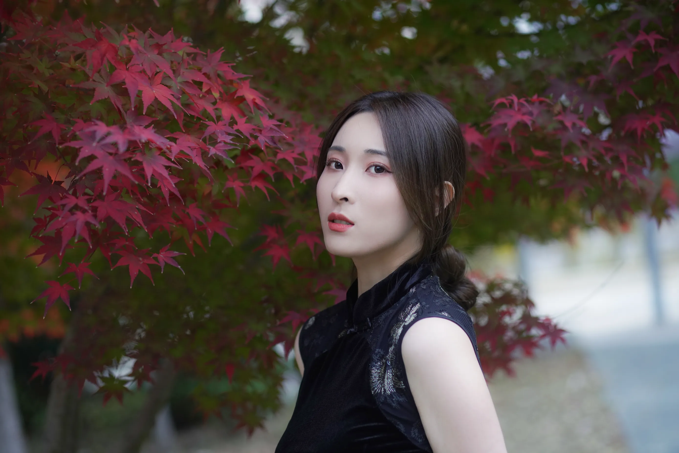 [艺图语] 2022.12.05 Vol.2603 – 红枫 阿音#[23P]-1