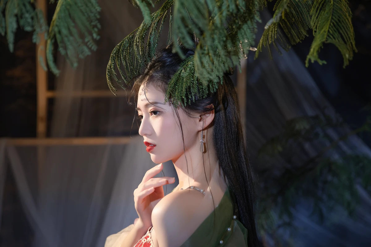 [YITUYU] 2023.03.09 Vol.3035 The garden is green Fat Qi#[31P]-5