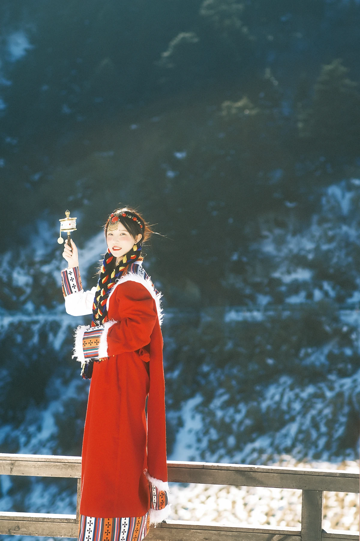 [艺图语] 2023.01.01 Vol.2814 – 我离不开神山，你带一支格桑花走吧 小霜#[22P]-10