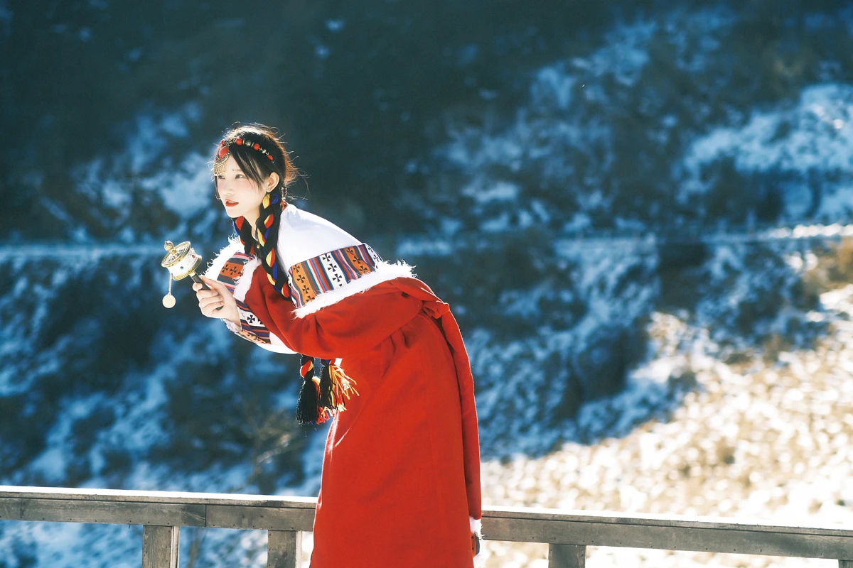 [艺图语] 2023.01.01 Vol.2814 – 我离不开神山，你带一支格桑花走吧 小霜#[22P]-5