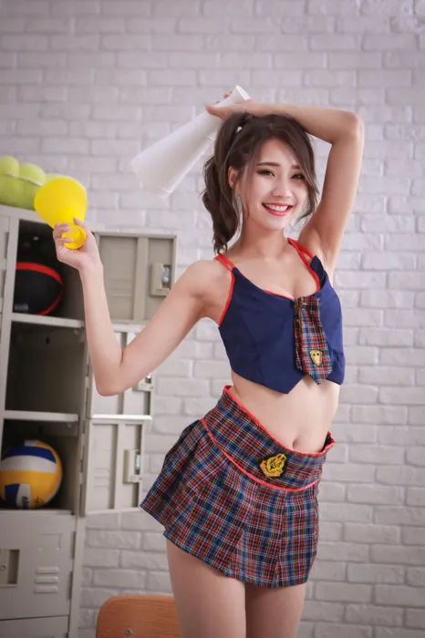[爱美足] NO.086 黄韵霏 超短裙 高跟美腿外拍 街拍#[42P]-2