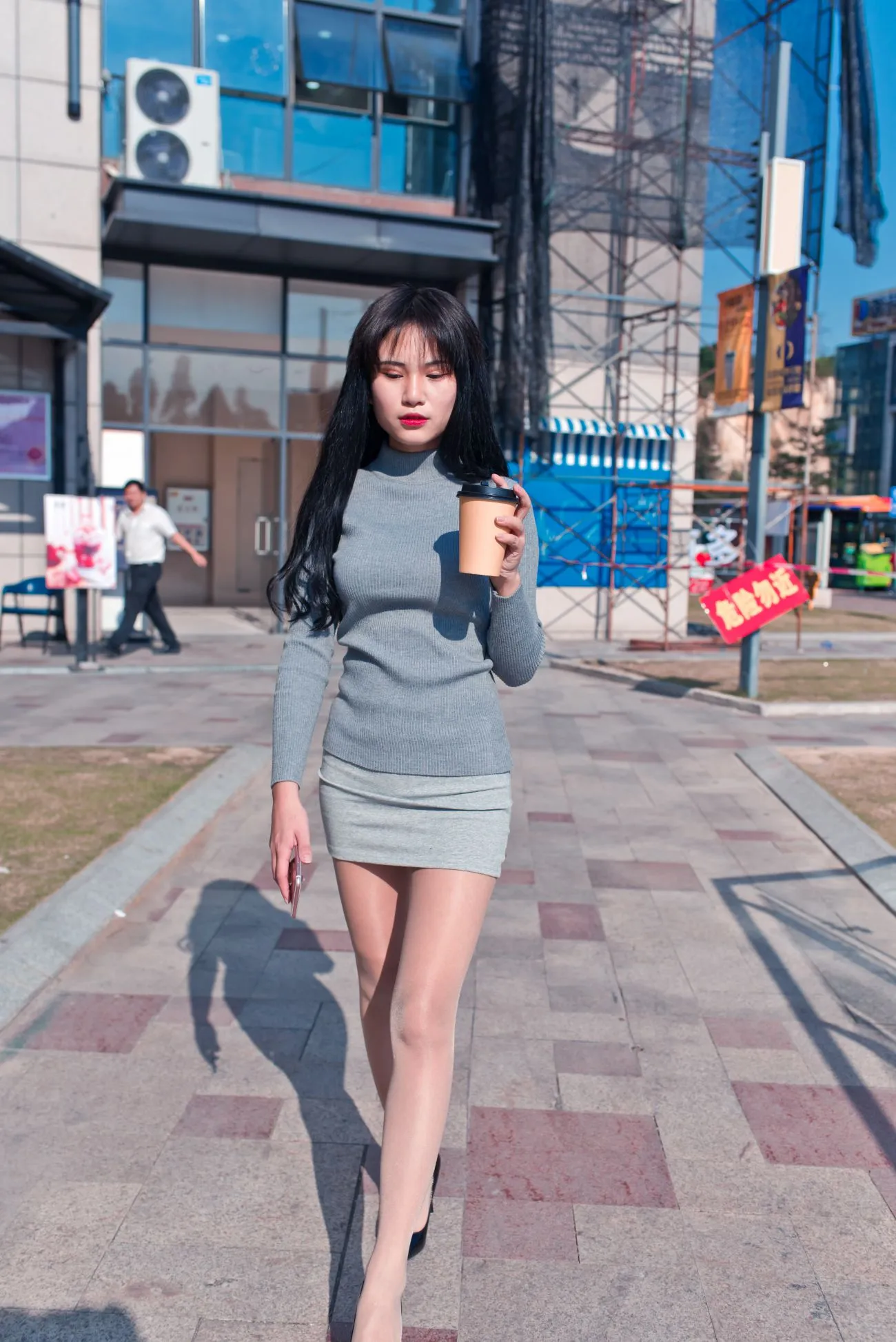[Mzsock] NO.084 The cute girl in short skirt and silk stockings in the leisure bookstore street photography#[79P]-10