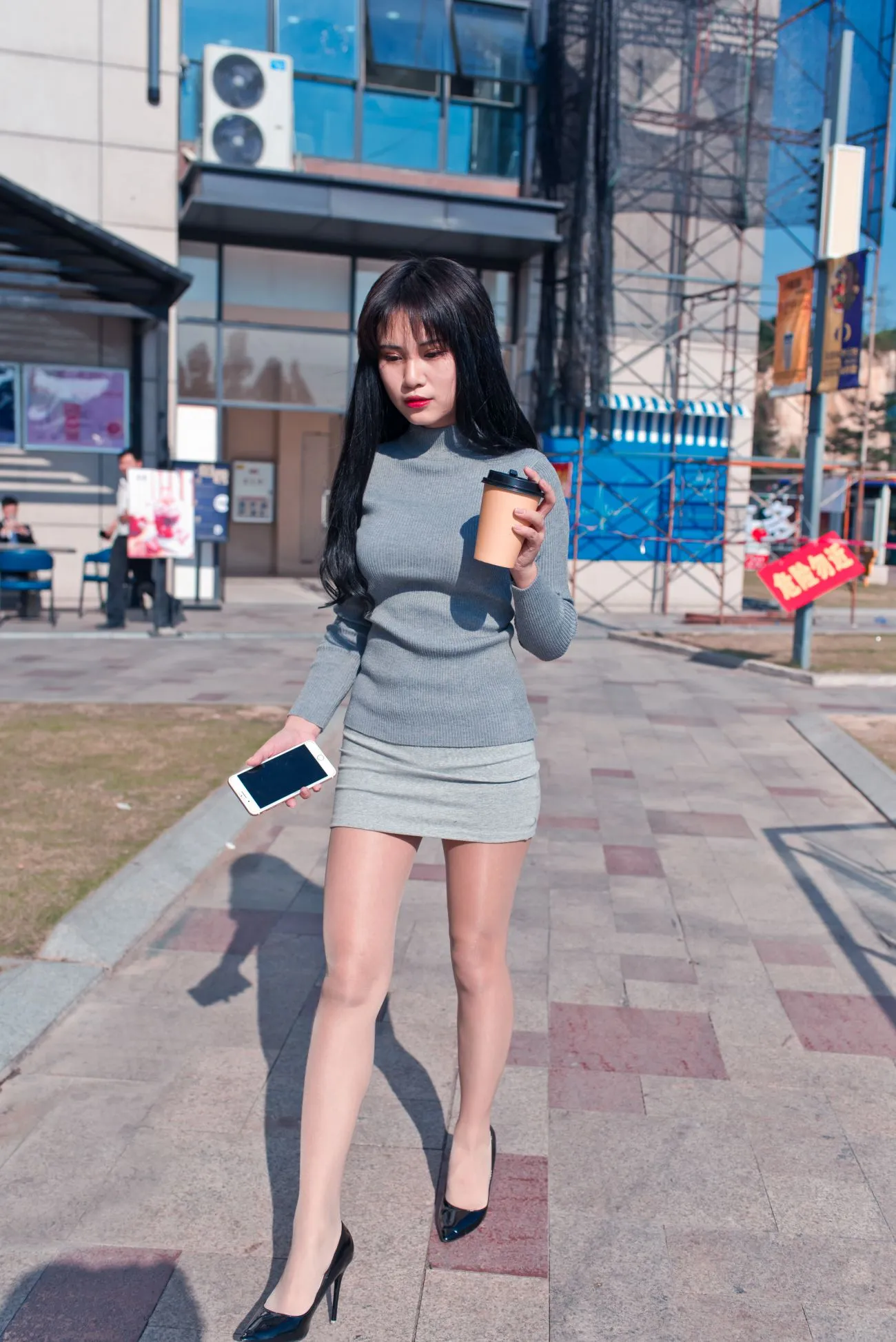 [Mzsock] NO.084 The cute girl in short skirt and silk stockings in the leisure bookstore street photography#[79P]-9