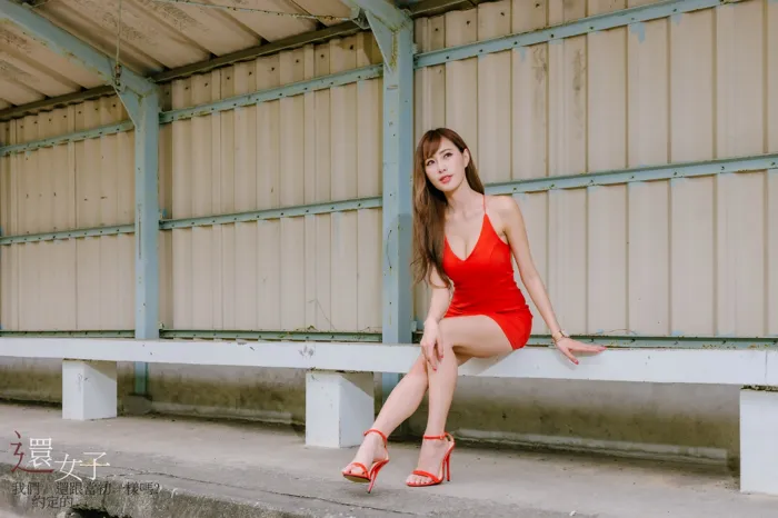 [爱美足] NO.047 艾比 紅連衣短裙 高跟美腿外拍 街拍#[106P]-5