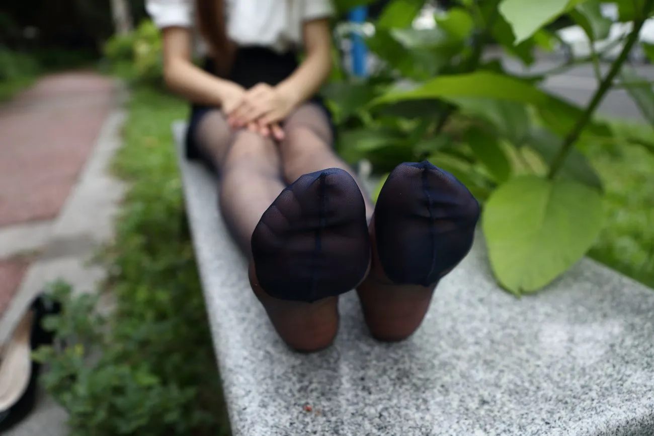 [爱美足] NO.083 柒柒的复古深蓝色长筒丝袜 街拍#[94P]-10