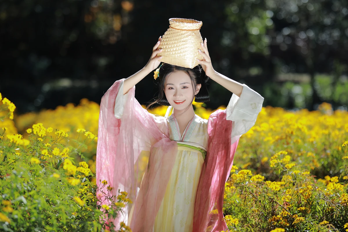 [艺图语] 2022.12.31 Vol.2804 – 我曾是一朵花 Y#[33P]-18