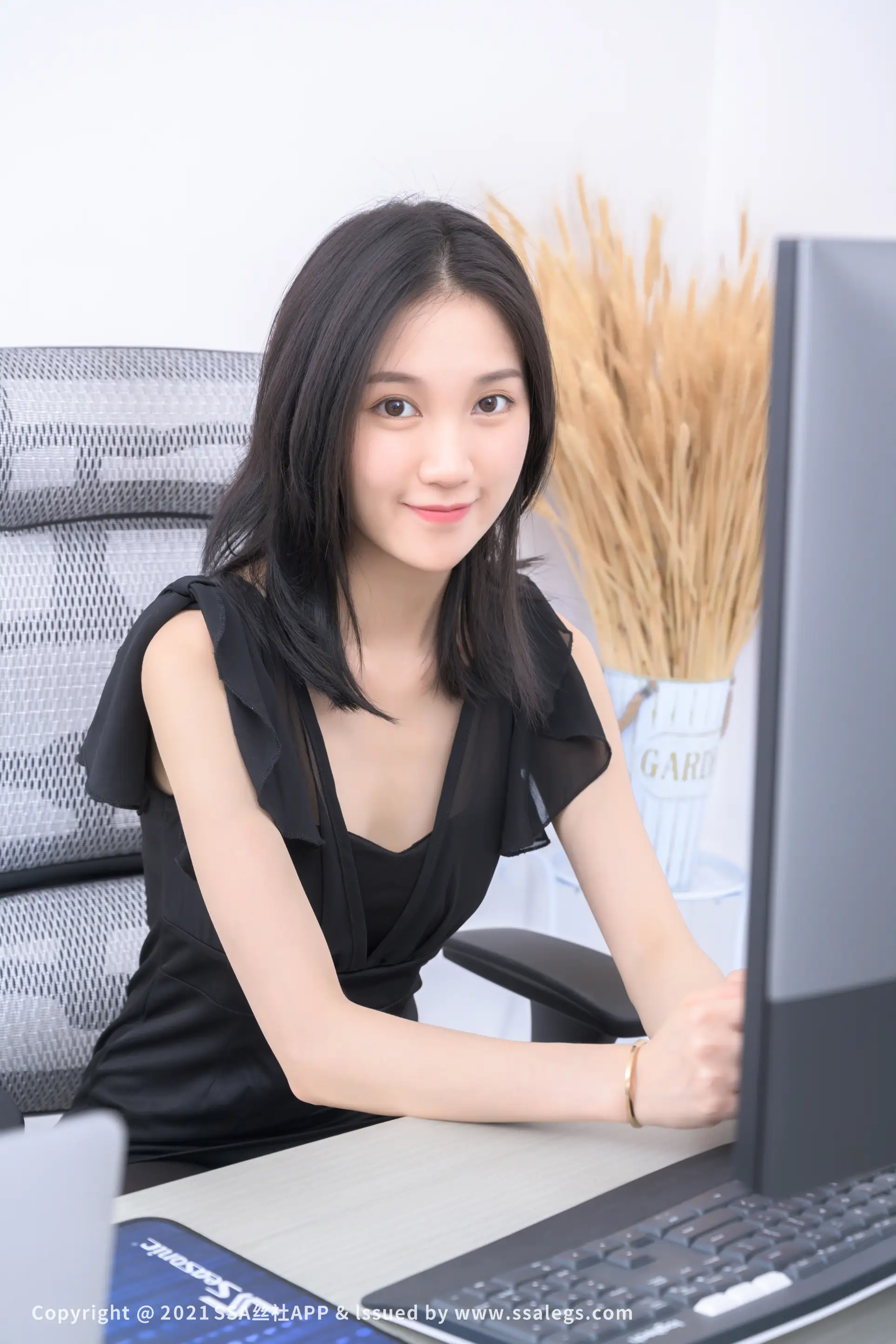[爱美足] NO.781 模特晶晶的黑丝袜美脚(下) 丝社#[128P]-4