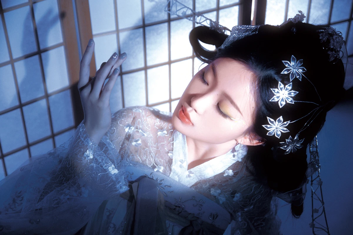 [艺图语] 2022.12.28 Vol.2782 – 银睿姬 鹭岛不下雨#[35P]-5