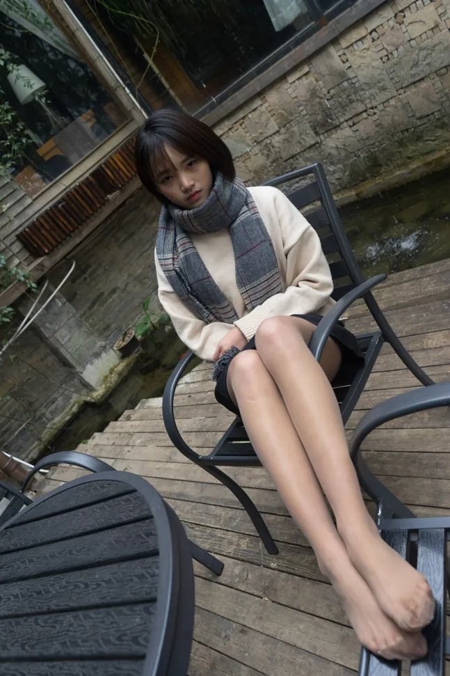 [爱美足] NO.001 高中妹子街边偶遇直接约拍不犹豫 街拍#[106P]-9