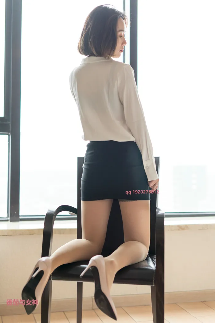 [爱美足] NO.034 木子的小包裙 街拍#[97P]-9