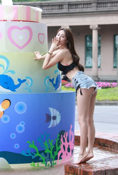 [Mzsock] NO.087 Lola belly-revealing denim shorts, high heels and beautiful legs, outdoor shot street photography#[106P]-9