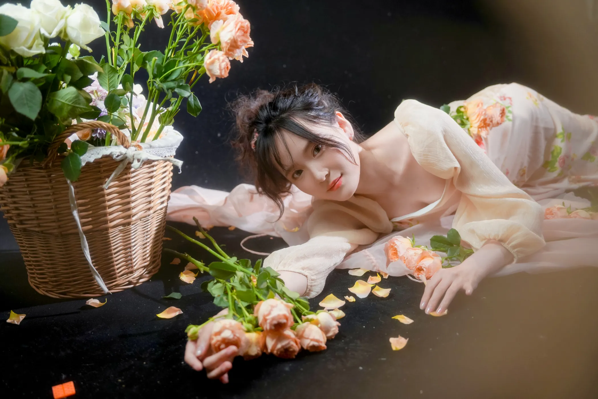 [艺图语] 2022.12.06 Vol.2616 – 朱丽叶 三只喵#[26P]-1
