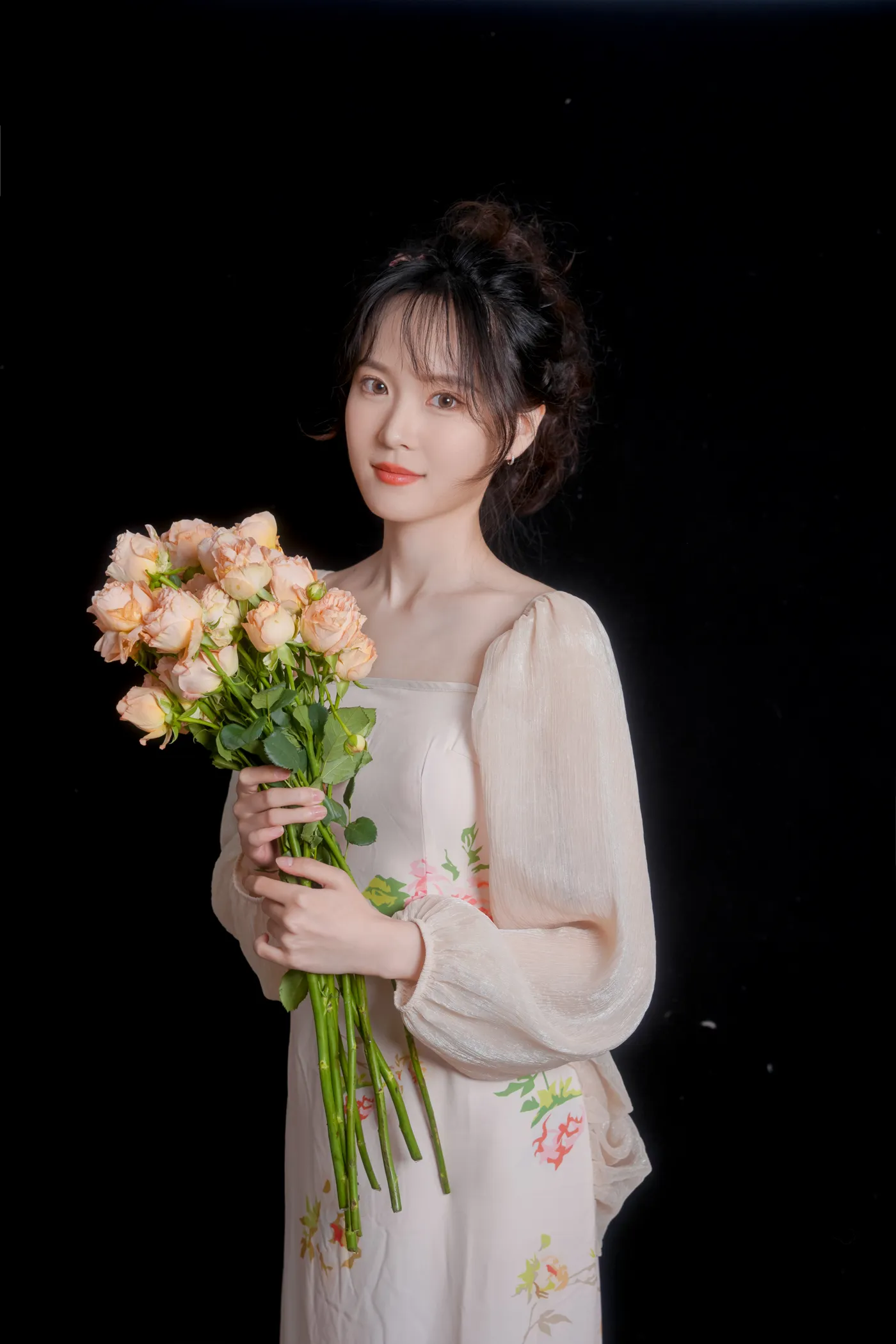 [艺图语] 2022.12.06 Vol.2616 – 朱丽叶 三只喵#[26P]-1