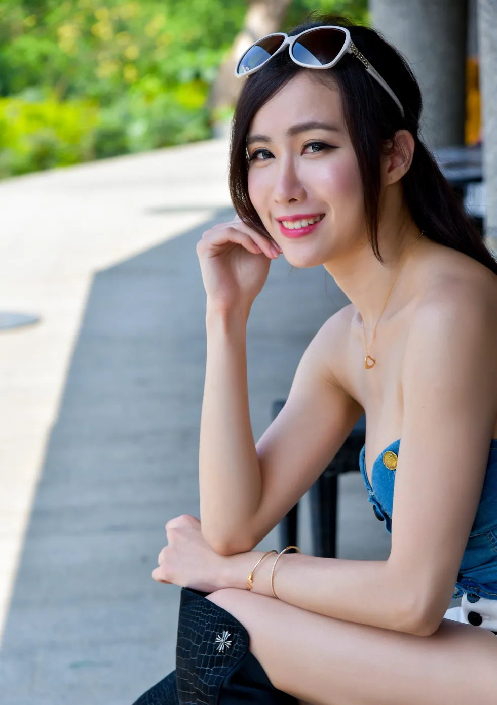 [爱美足] NO.181 妍希 露肩短裤长靴美腿 街拍#[71P]-1