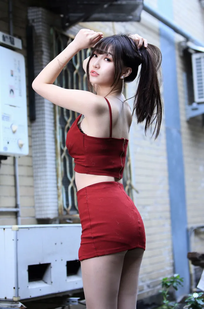 [爱美足] NO.100 张雅筑 紧身短裙丝袜高跟美腿 街拍#[64P]-1
