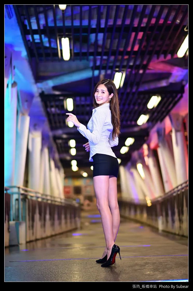 [爱美足] NO.153 张筠 OL高跟美腿 街拍#[45P]-1