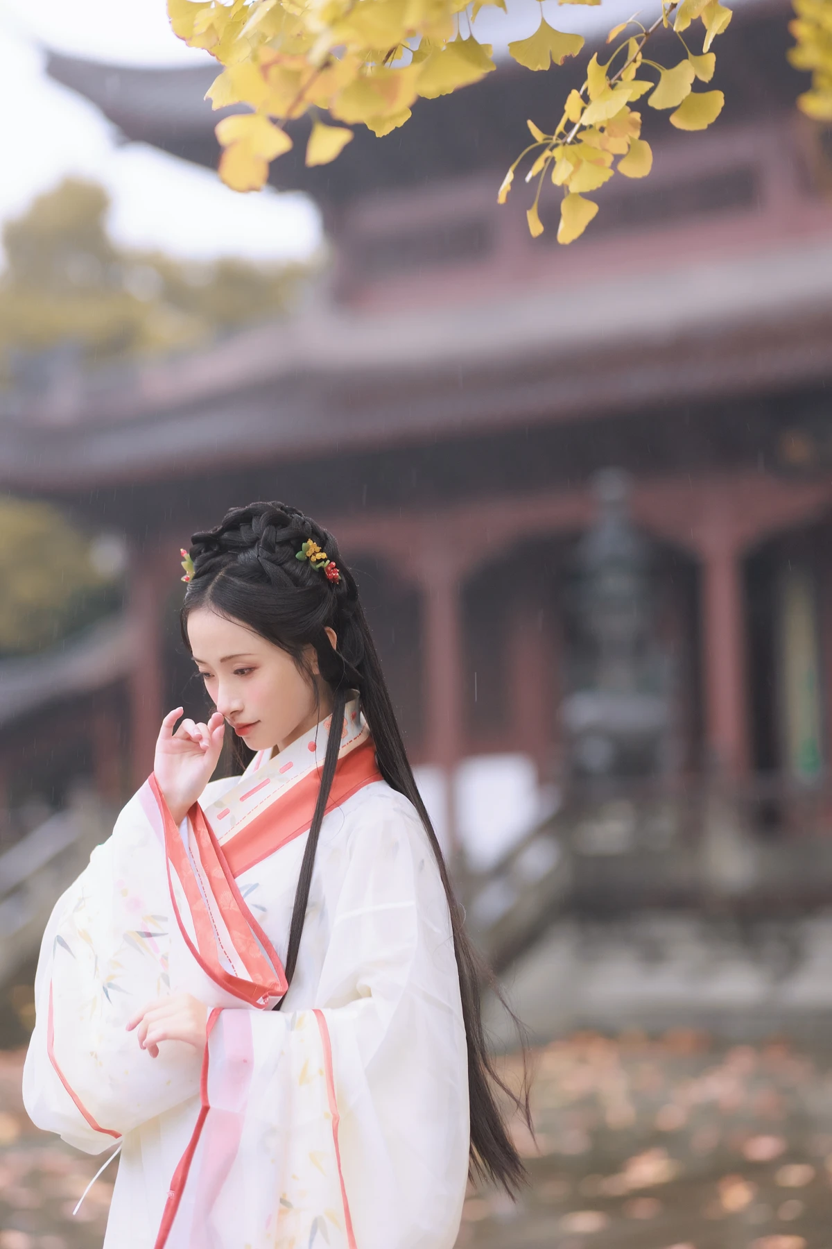 [YITUYU] 2023.01.10 Vol.2886 – Ginkgo in the Rain little demon with eyes#[24P]-3