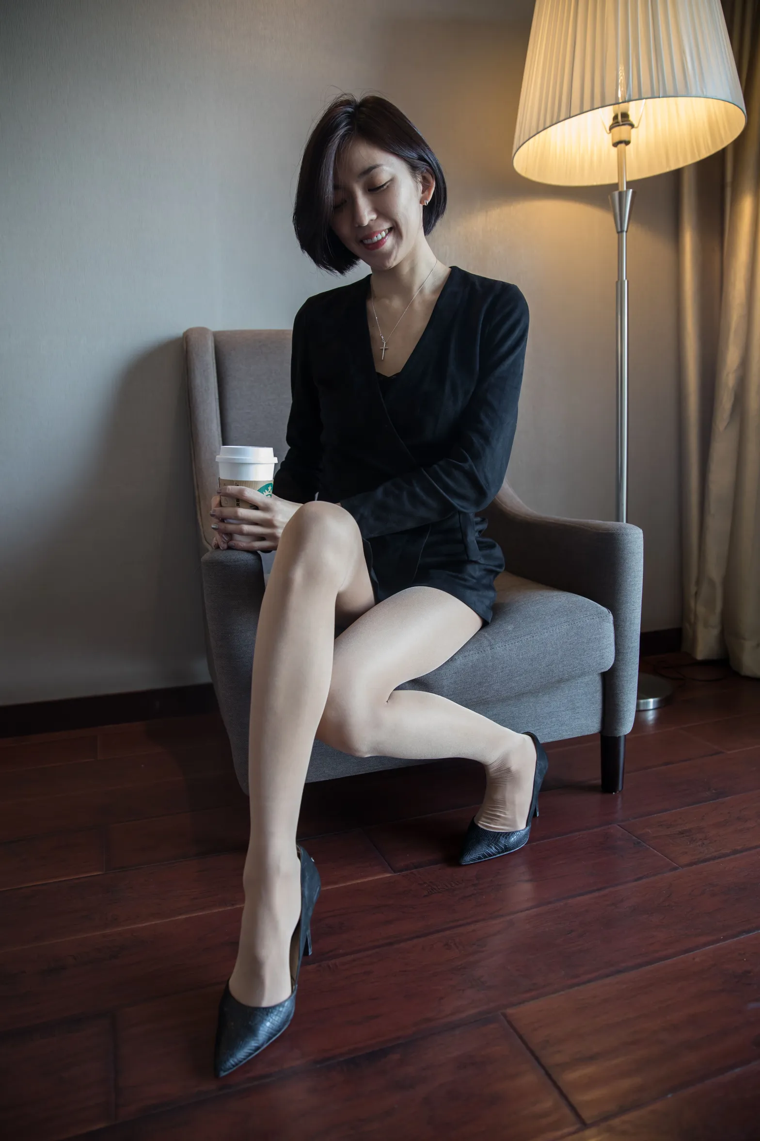 [爱美足] NO.120 酒店骨感美女肉丝高跟 街拍#[88P]-10