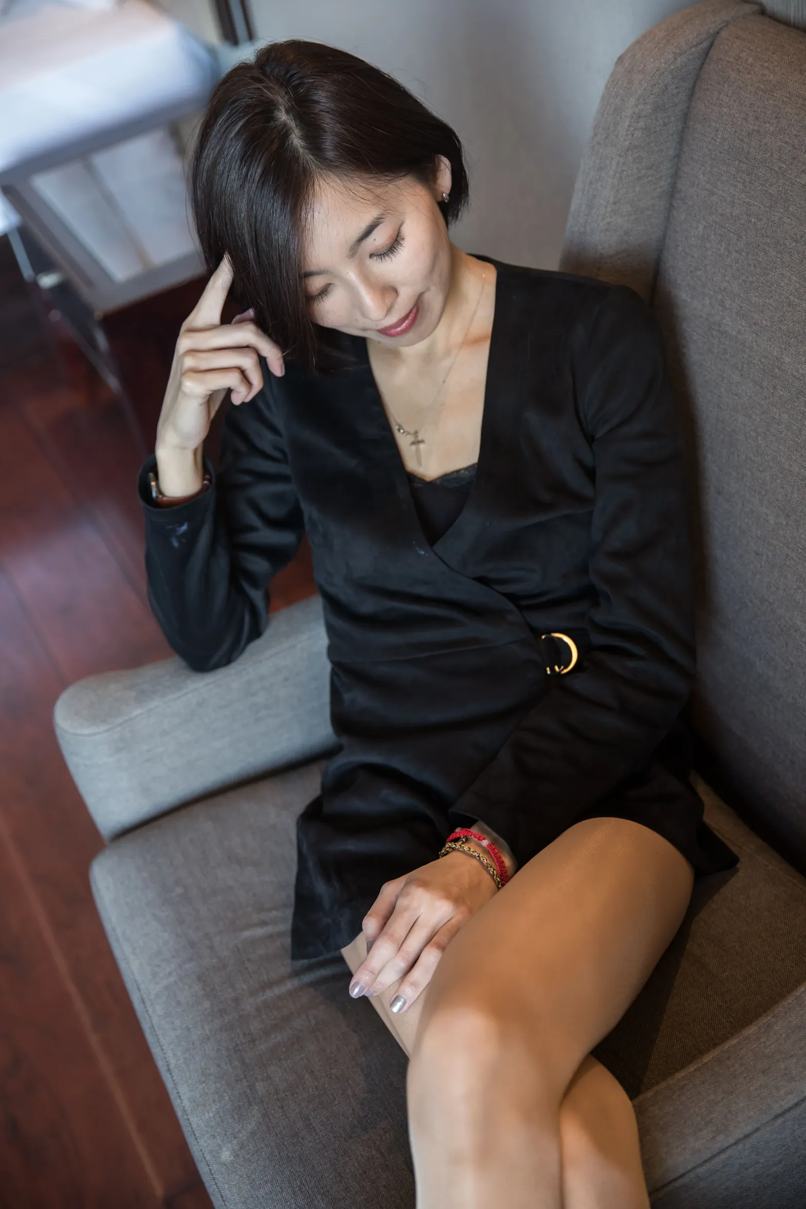 [爱美足] NO.120 酒店骨感美女肉丝高跟 街拍#[88P]-1