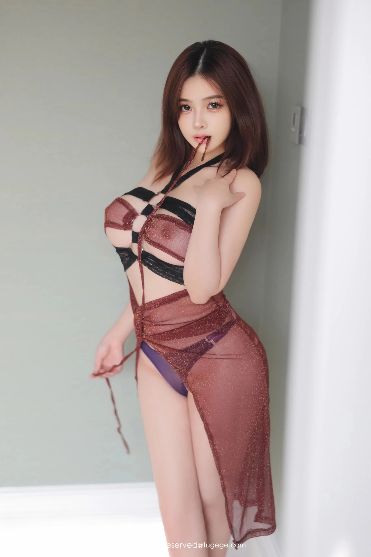 [秀人网] 2024.09.25 No.9205 麻布学妹#[86P]-1