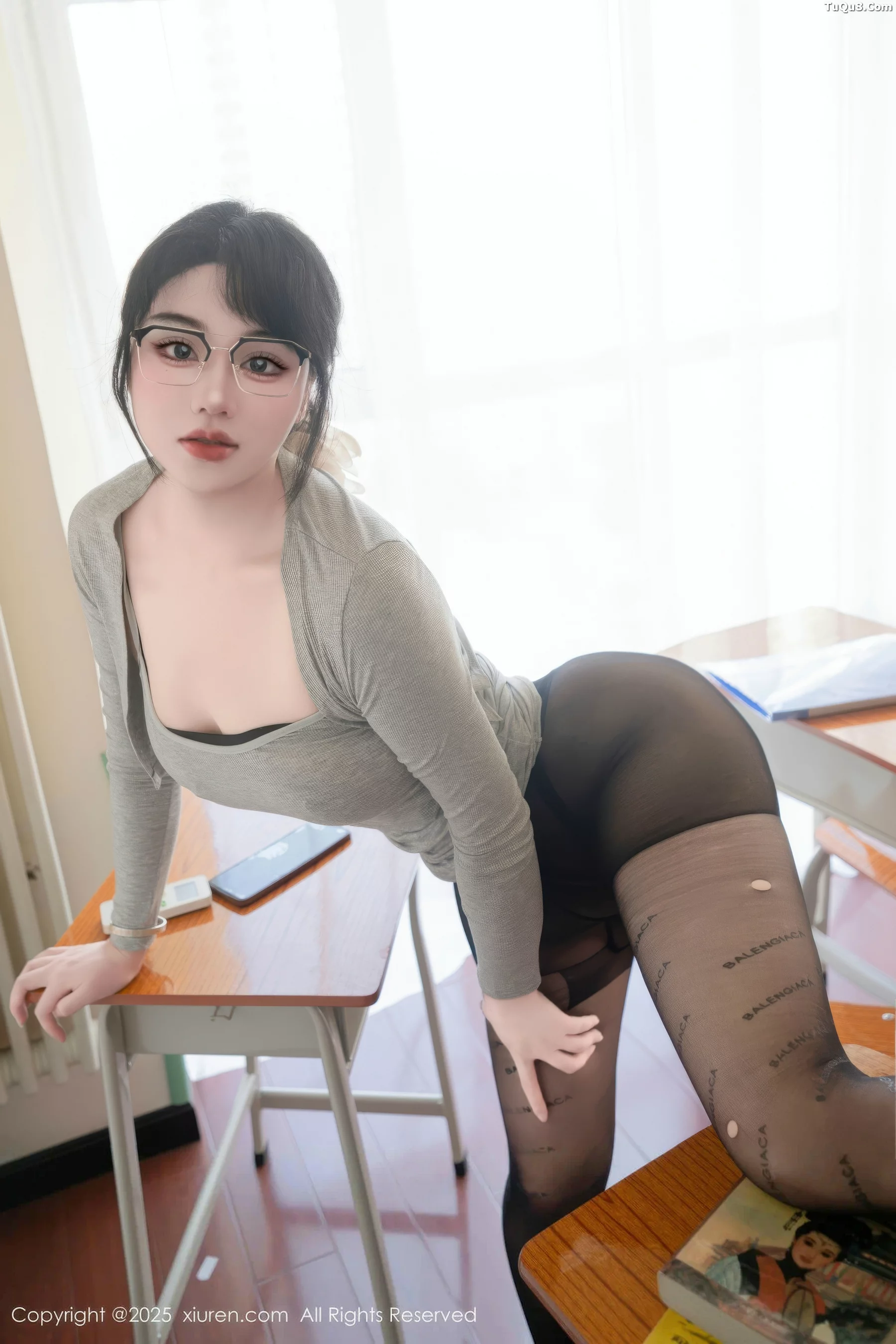 [秀人网] 2025.09.11 No.10755 汐汐爱吃草莓#[58P]-21