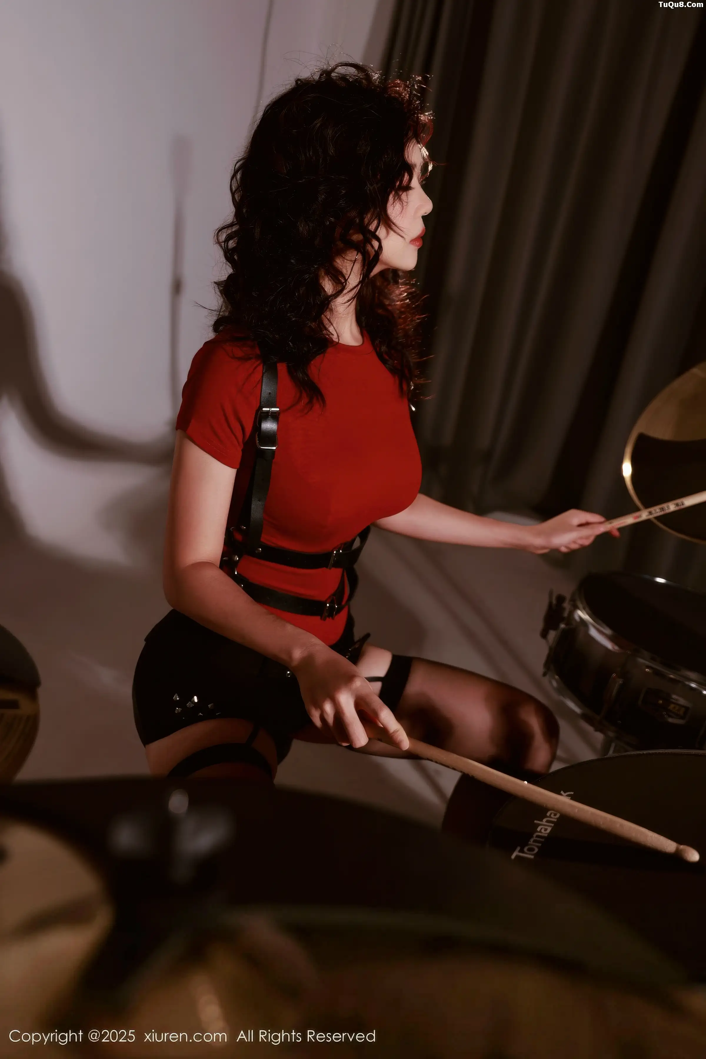 [秀人网] 2025.12.04 No.11066 玫瑰我爱你#[85P]-5