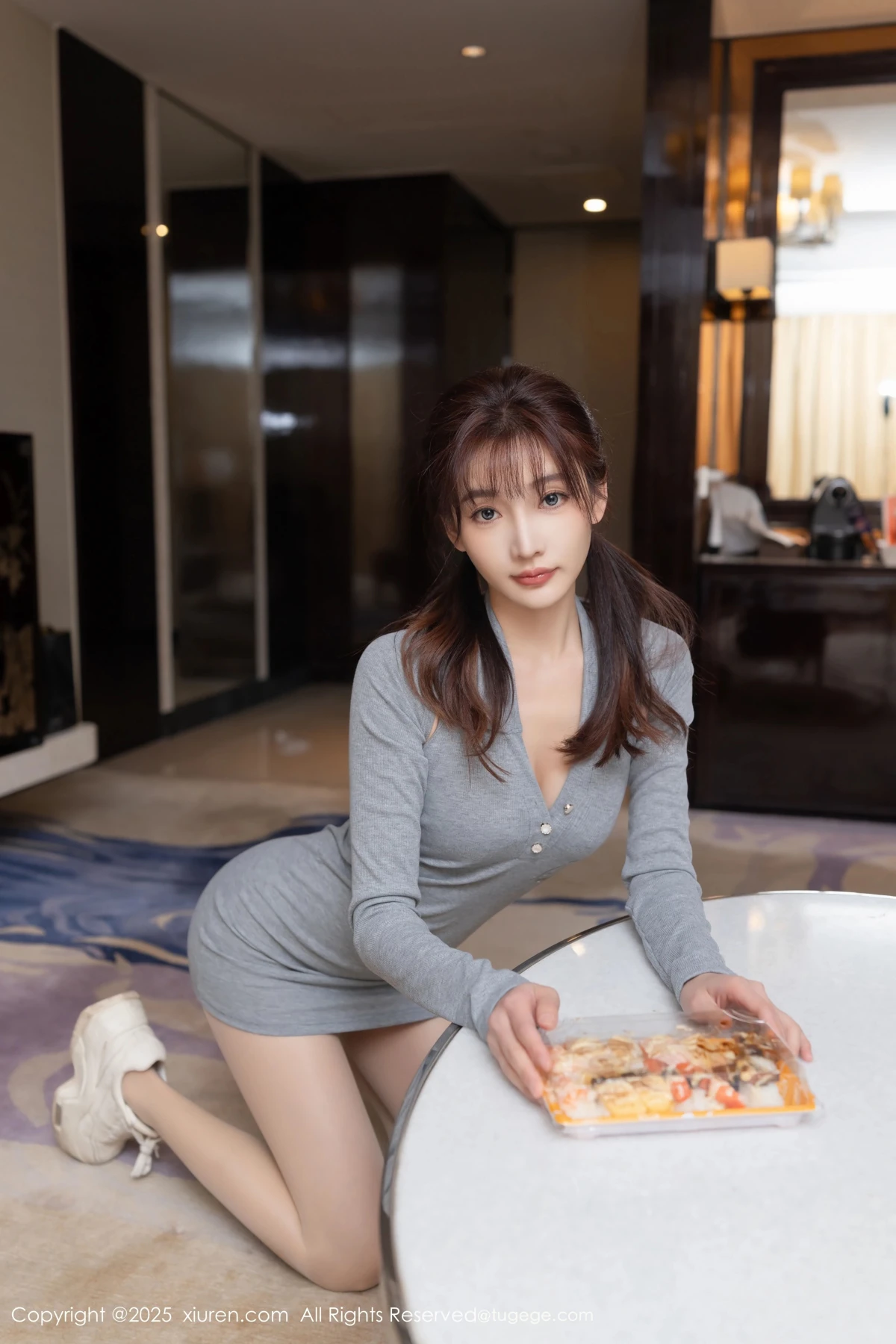 [秀人网] 2025.03.20 No.10049 陆萱萱#[81P]-1