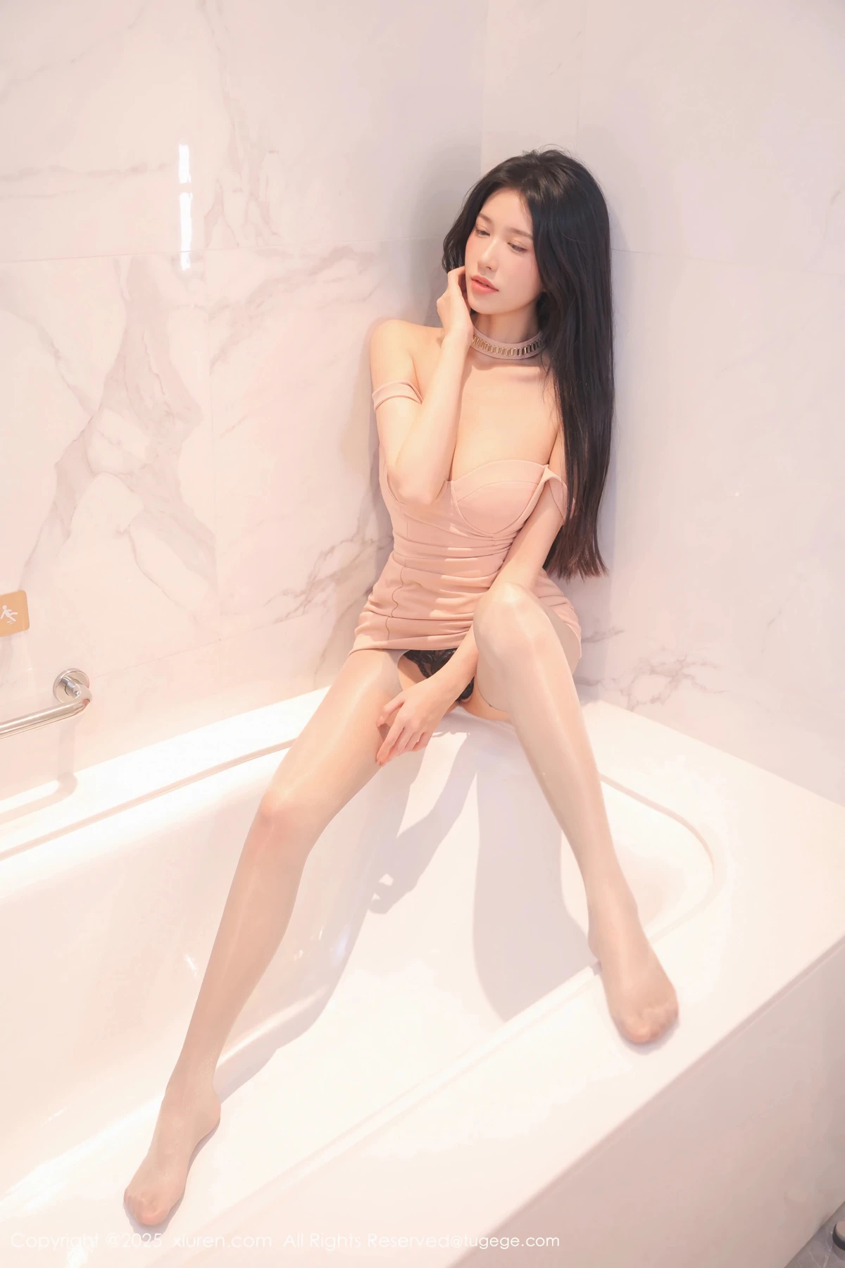 [秀人网] 2025.05.29 No.10339 shelly诗莉吖#[82P]-1