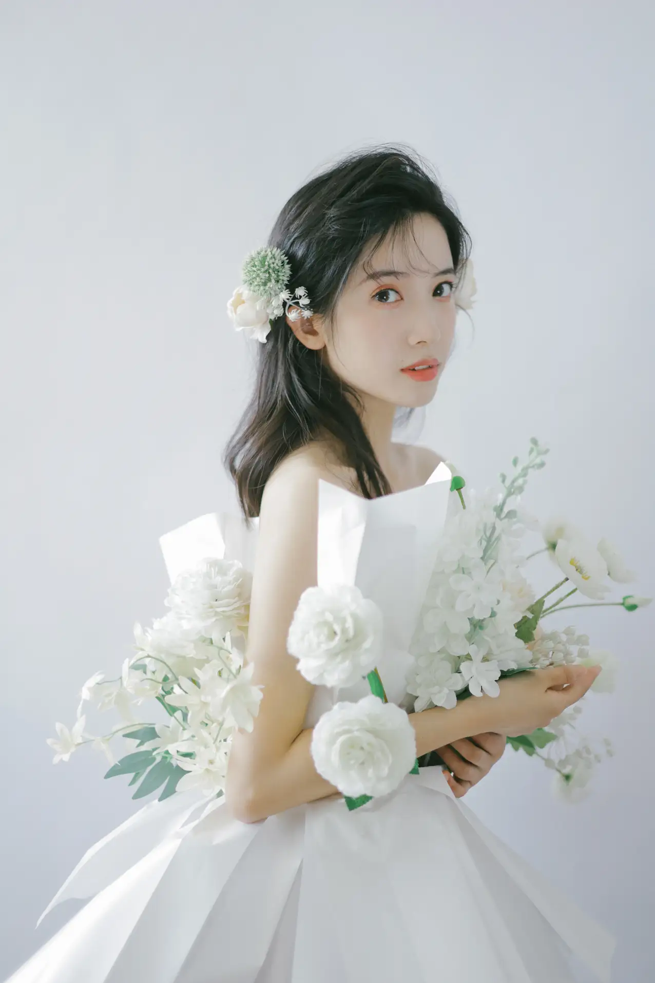[艺图语] 2022.07.26 Vol.1541 – 花束女孩 一只阿梦崽#[32P]-10