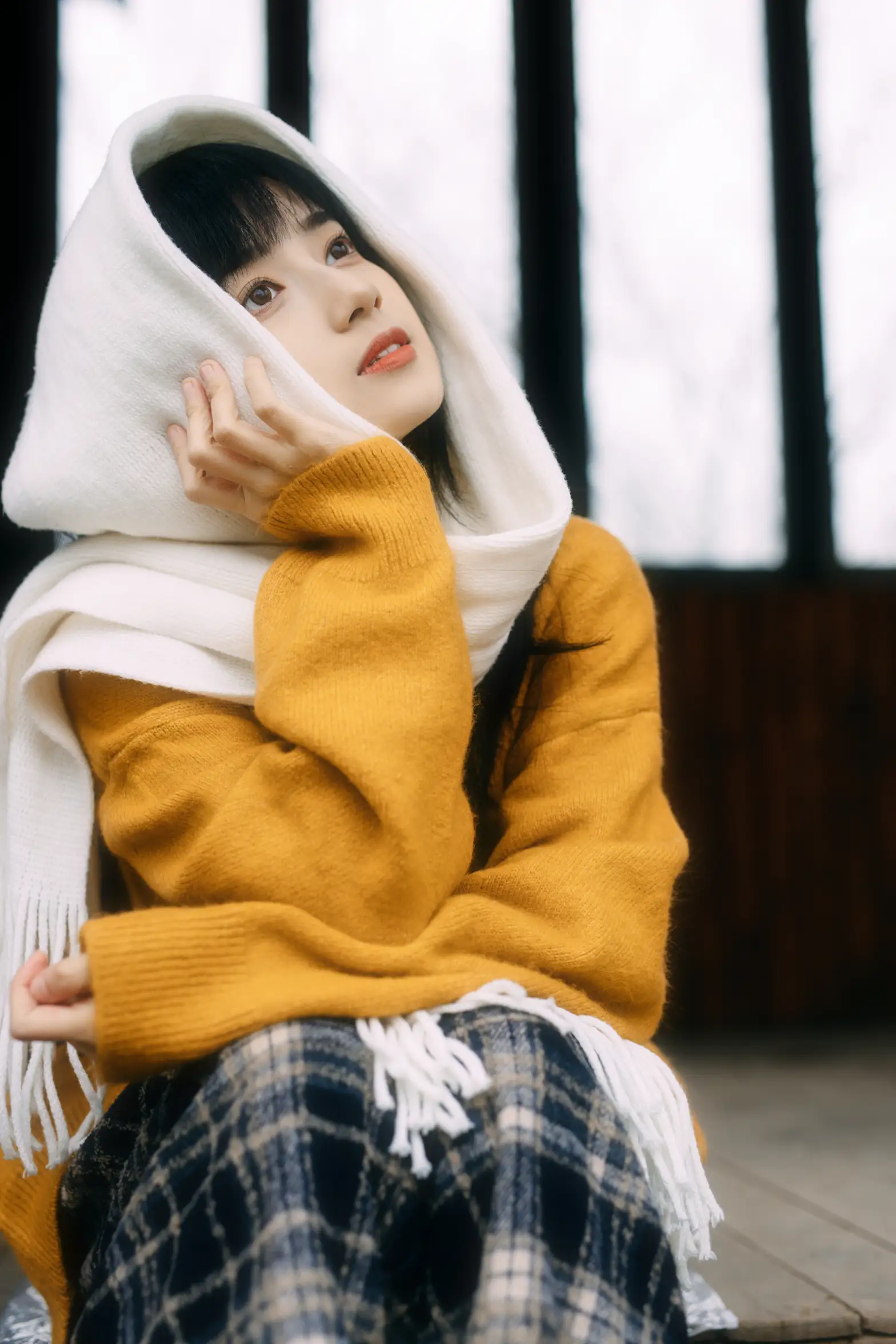 [艺图语] 2021.12.07 Vol.485 – 阴天小木屋 月半了吧#[32P]-1