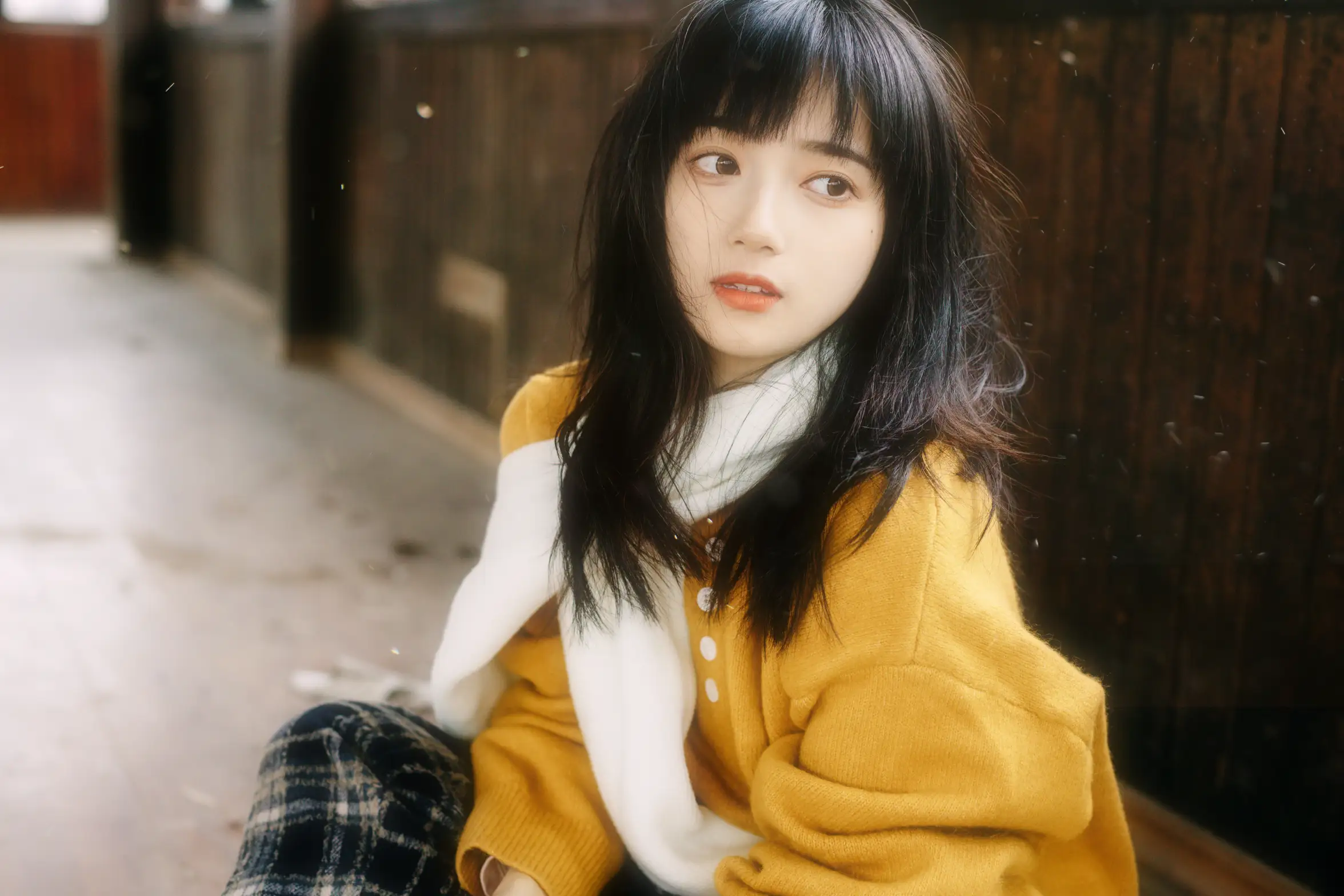 [艺图语] 2021.12.07 Vol.485 – 阴天小木屋 月半了吧#[32P]-4