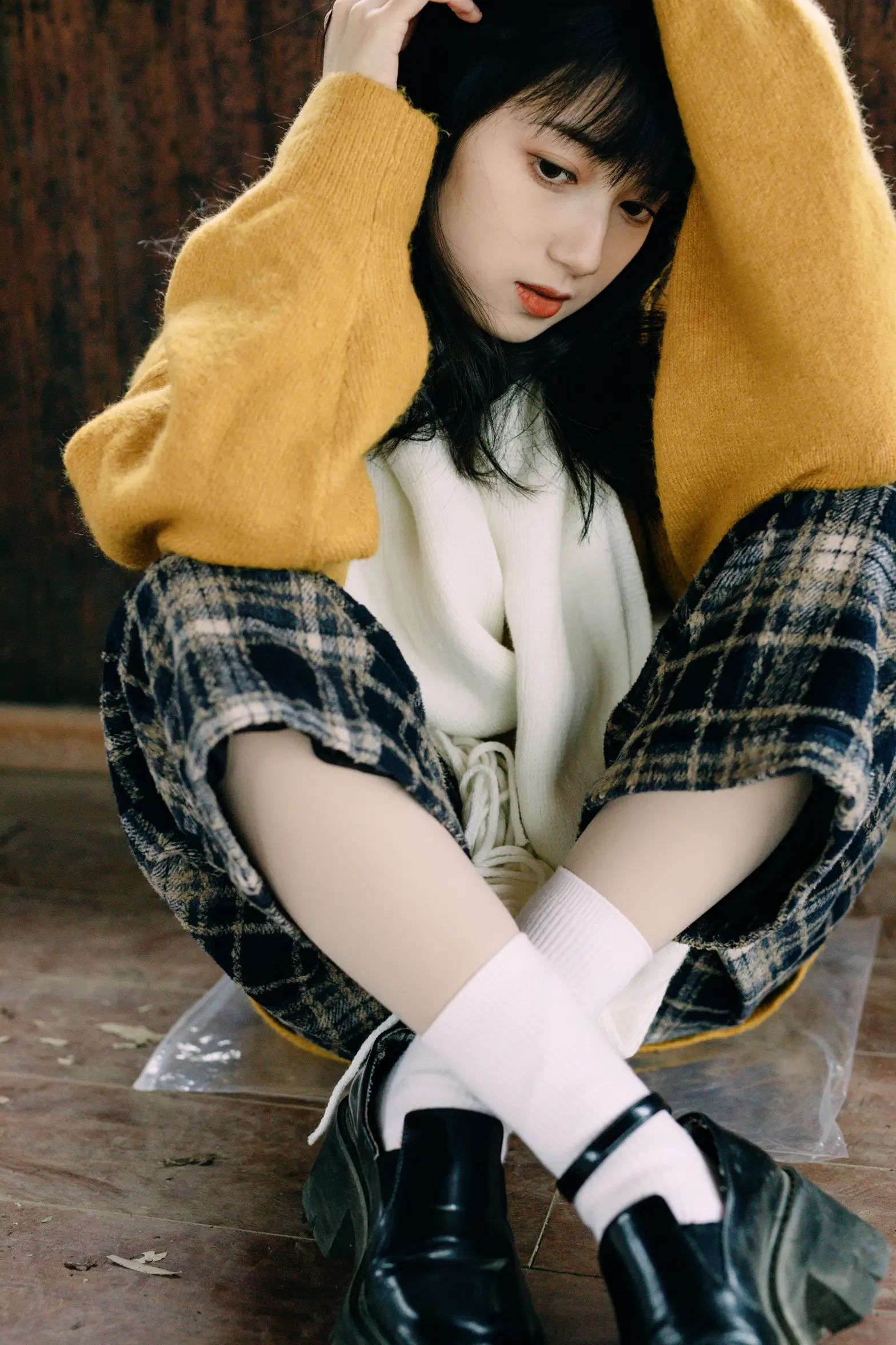 [艺图语] 2021.12.07 Vol.485 – 阴天小木屋 月半了吧#[32P]-29