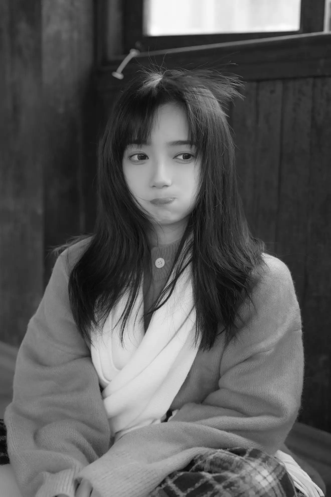 [艺图语] 2021.12.07 Vol.485 – 阴天小木屋 月半了吧#[32P]-32