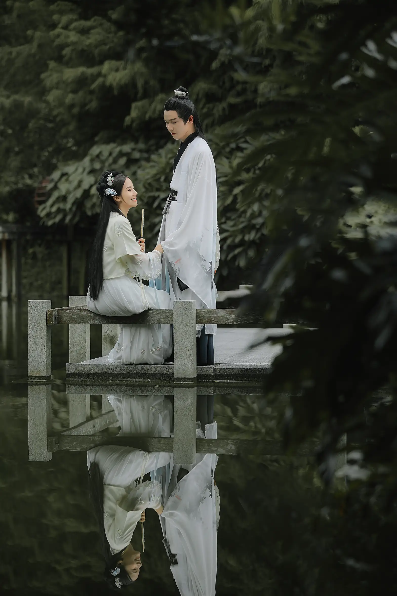 [艺图语] 2021.09.02 Vol.220 – 花月下 小星#[22P]-1