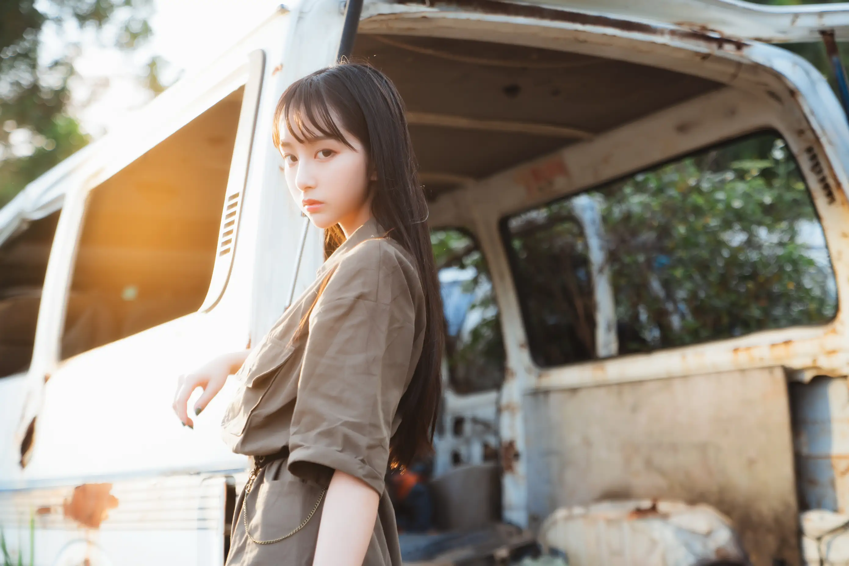 [艺图语] 2022.05.23 Vol.0959 – 废弃车场 鲁鲁羽落子#[31P]-16