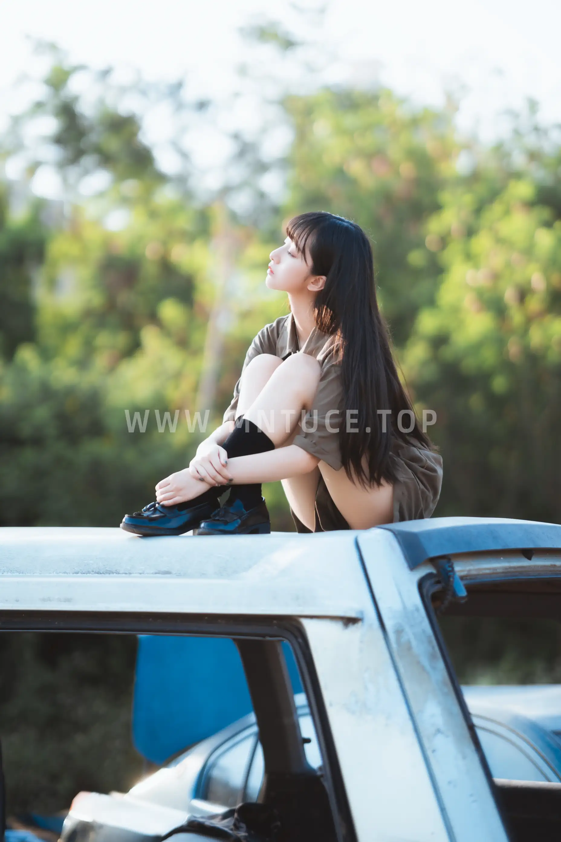 [艺图语] 2022.05.23 Vol.0959 – 废弃车场 鲁鲁羽落子#[31P]-28