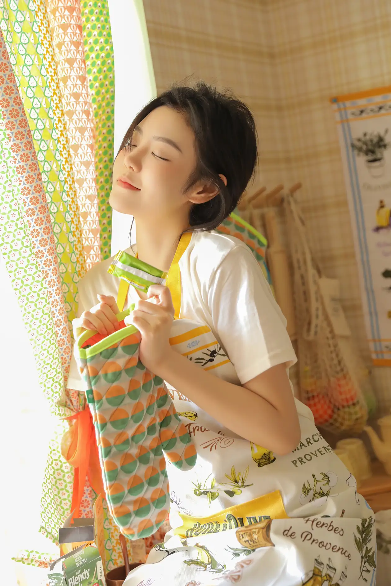 [艺图语] 2022.07.07 Vol.1403 – 橙味小厨娘 苡萱mua#[43P]-14