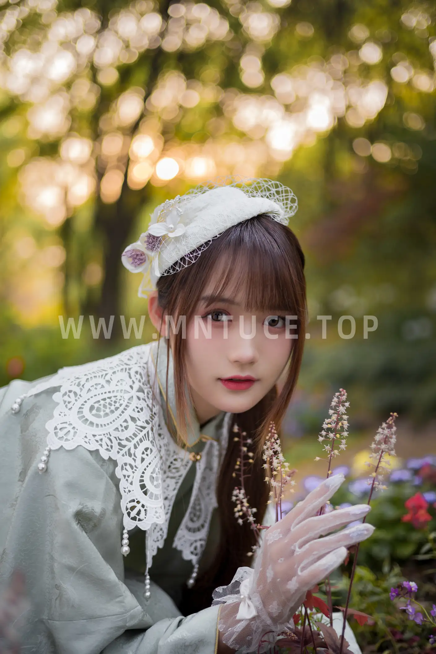 [艺图语] 2022.06.14 Vol.1179 – 踏春 贰加六#[33P]-28