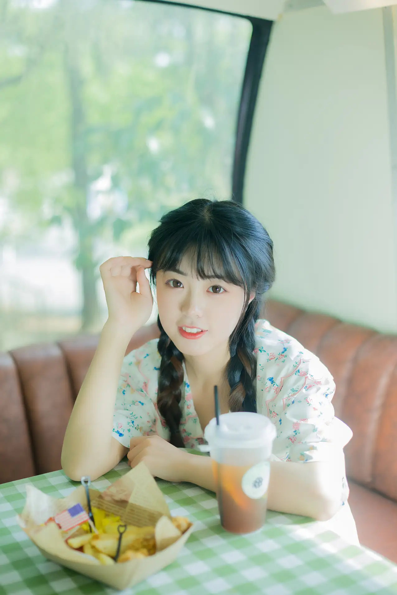 [艺图语] 2022.09.11 Vol.1922 – 藏在巴士角落的快乐 可爱泡泡呀#[28P]-8